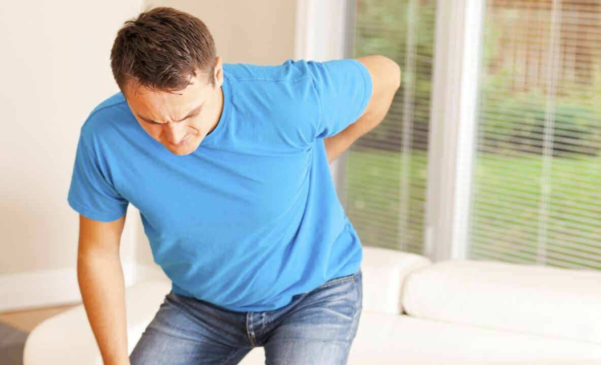 men with back pain